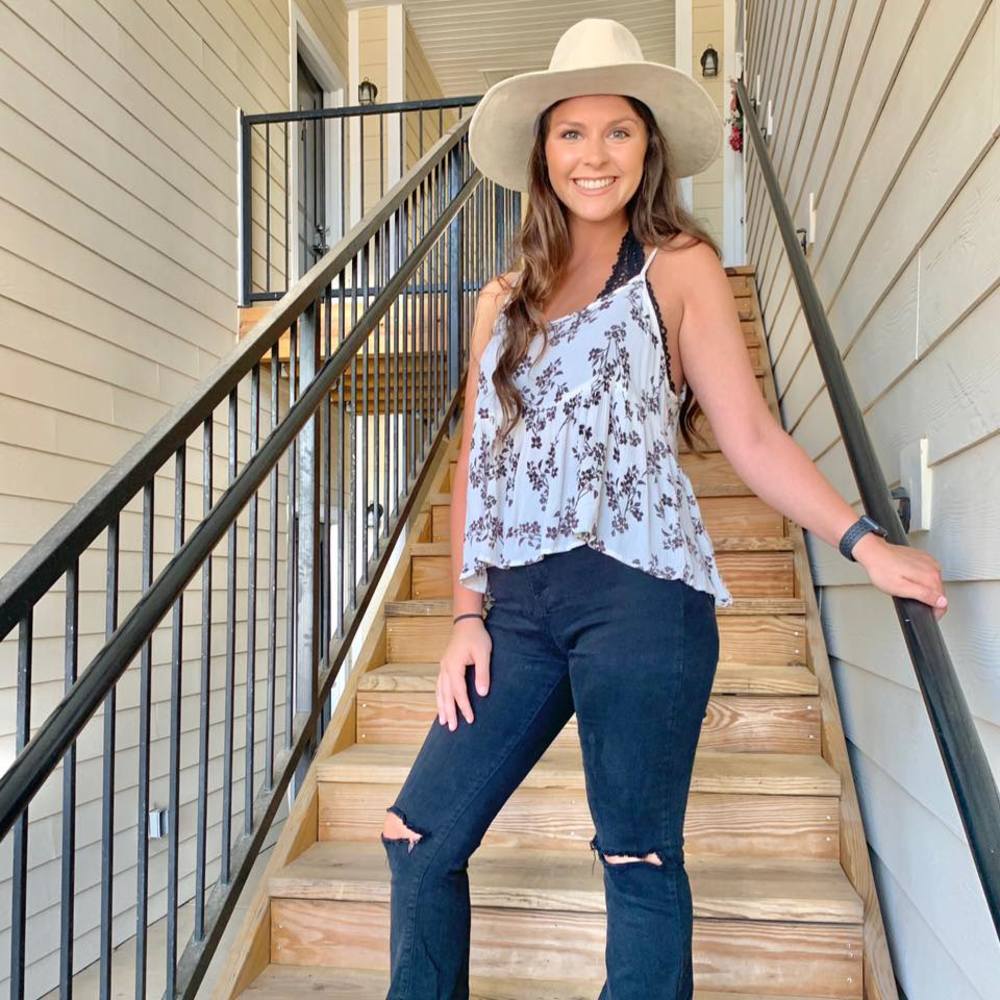 Meet your Posher, Emma